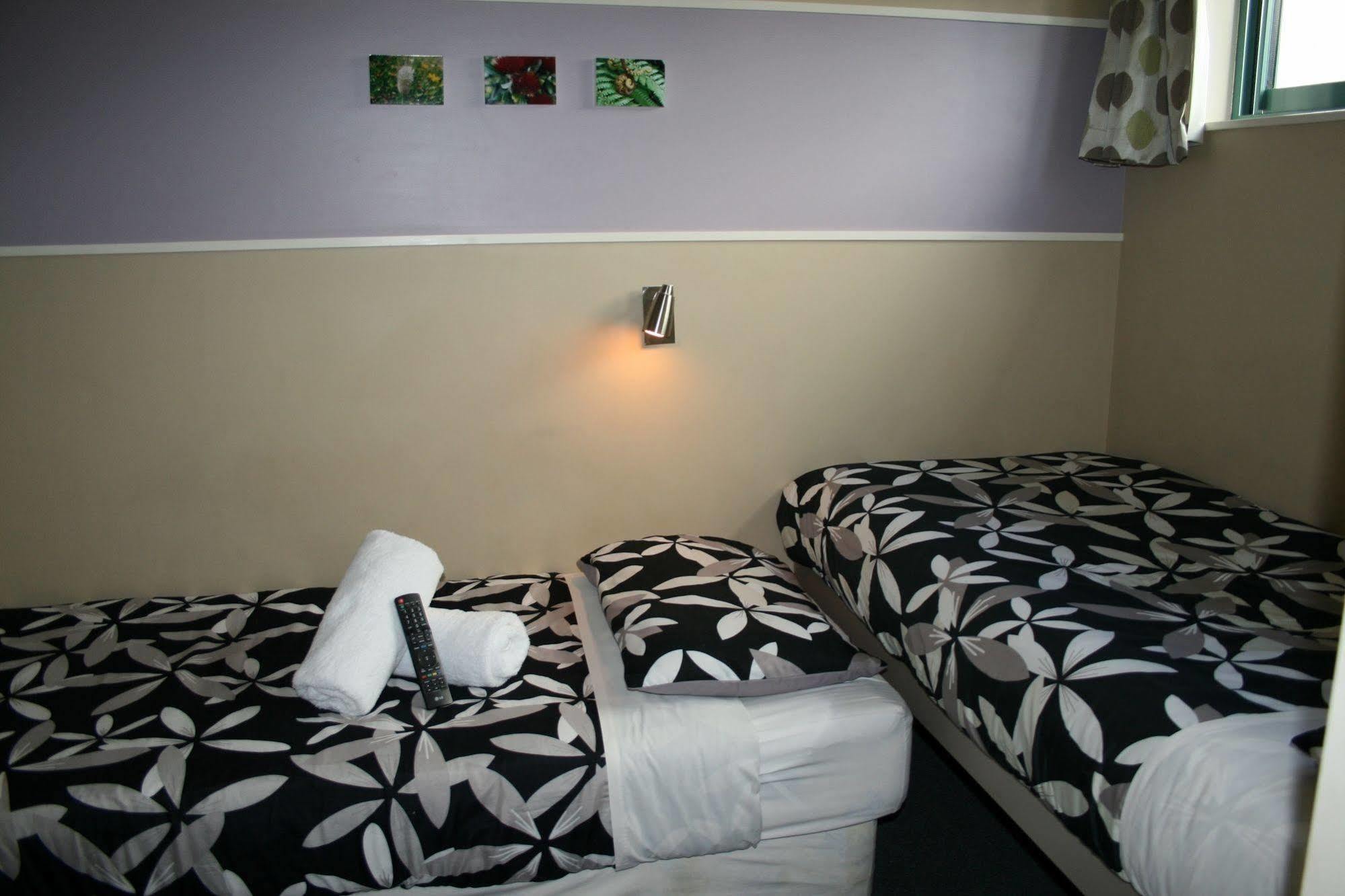 แอสเทรโมเทลแอนแบคแพคเกอร์ Motel โรโตรัว ภายนอก รูปภาพ